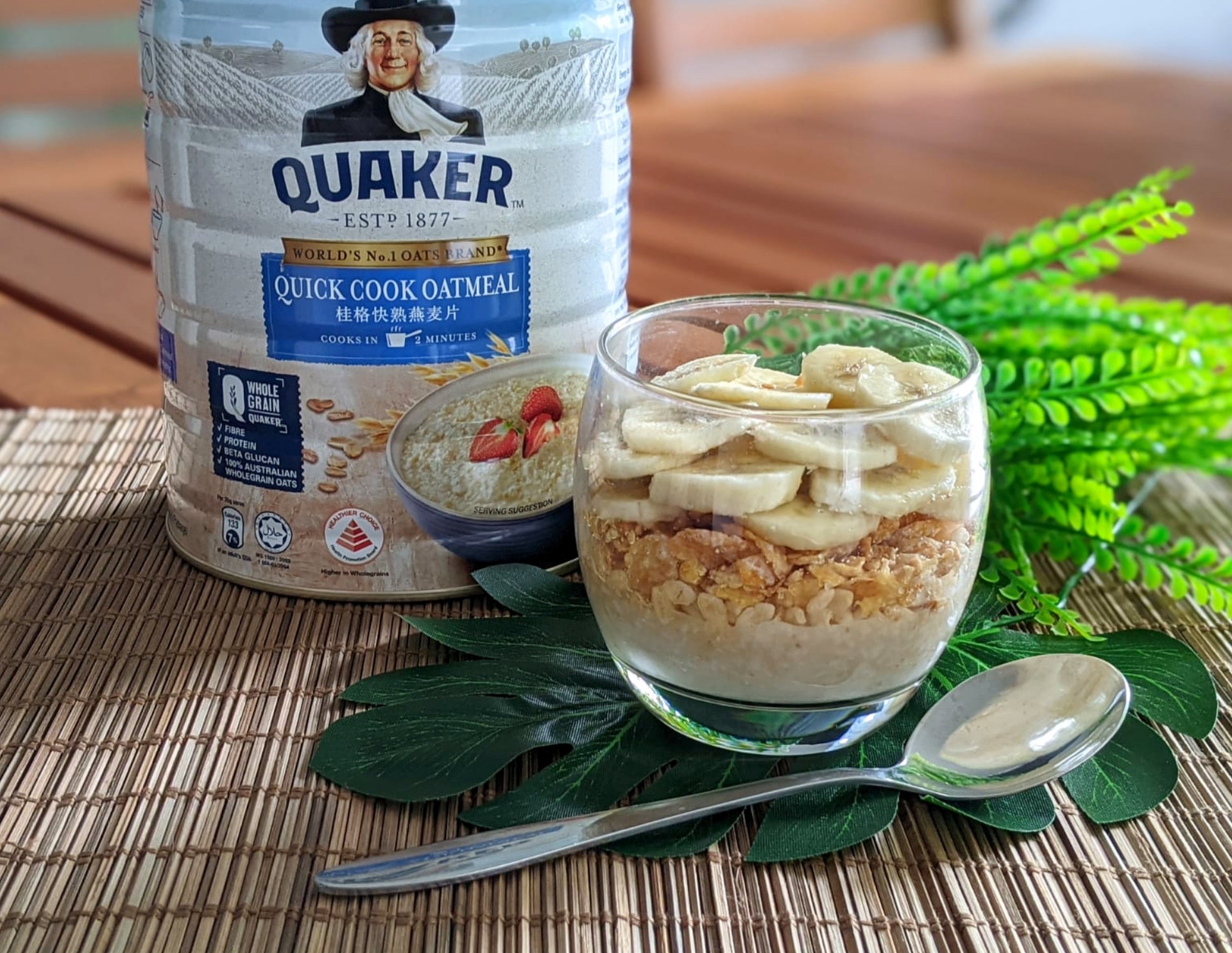 Oats with Crunchy Cereal and Banana